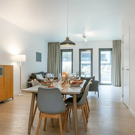 Huswell - Spacious House Close To The