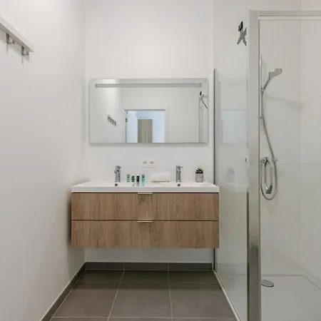 Huswell - Spacious House Close To The Holiday home Ostend